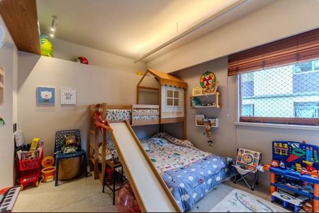 Apartamento à venda com 95m², 2 quartos e 1 vagaFoto 24