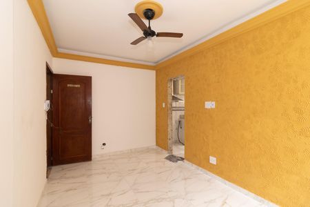 Sala de apartamento para alugar com 1 quarto, 45m² em Vila Valqueire, Rio de Janeiro