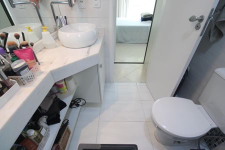 Apartamento à venda com 109m², 4 quartos e 2 vagasBanheiro da suíte 2