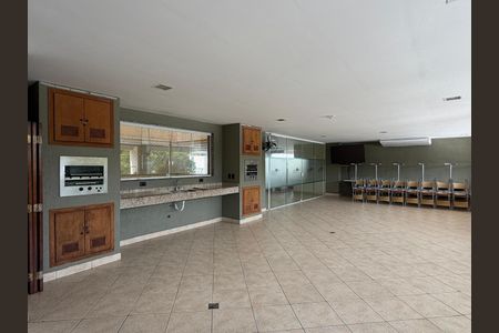 Apartamento à venda com 109m², 4 quartos e 2 vagasÁrea comum - Salão de festas