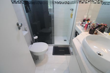 Apartamento à venda com 109m², 4 quartos e 2 vagasBanheiro da suíte 2