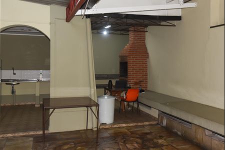 Apartamento para alugar com 75m², 2 quartos e 1 vaga Apartamento para alugar com 75m², 2 quartos e 1 vagaÁrea comum - Churrasqueira