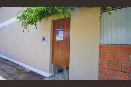 Casa à venda com 109m², 2 quartos e 2 vagas Casa à venda com 109m², 2 quartos e 2 vagasPlaca no imóvel