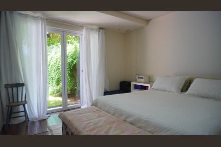 Casa à venda com 109m², 2 quartos e 2 vagas Casa à venda com 109m², 2 quartos e 2 vagasSuite 1