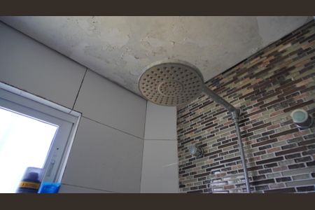Casa à venda com 109m², 2 quartos e 2 vagas Casa à venda com 109m², 2 quartos e 2 vagasBanheiro 1 suite