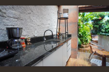 Casa à venda com 109m², 2 quartos e 2 vagas Casa à venda com 109m², 2 quartos e 2 vagasEspaço Gourmet