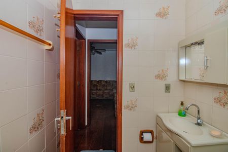 Banheiro de apartamento à venda com 1 quarto, 50m² em Cristo Redentor, Porto Alegre