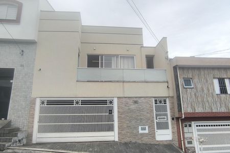 Casa à venda com 240m², 3 quartos e 4 vagasFachada