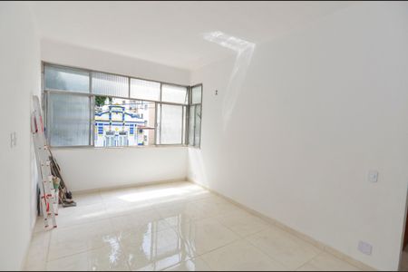 Sala de apartamento para alugar com 3 quartos, 68m² em Praça da Bandeira, Rio de Janeiro