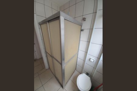 Banheiro de apartamento para alugar com 1 quarto, 36m² em Centro, São Vicente