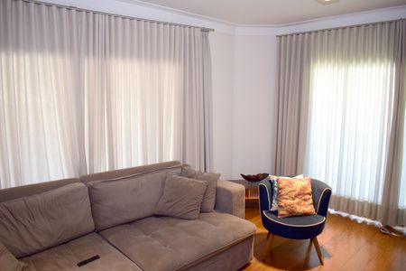 Apartamento para alugar com 240m², 4 quartos e 3 vagasSala