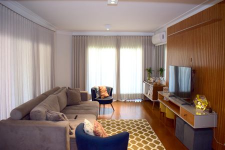 Apartamento para alugar com 240m², 4 quartos e 3 vagasSala