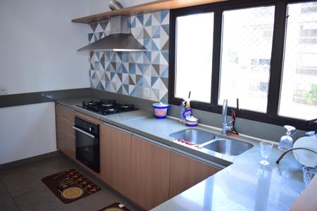 Apartamento para alugar com 240m², 4 quartos e 3 vagasCozinha