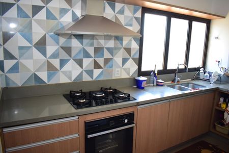 Apartamento para alugar com 240m², 4 quartos e 3 vagasCozinha - Armários