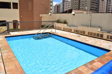 Apartamento para alugar com 240m², 4 quartos e 3 vagasÁrea comum - Piscina