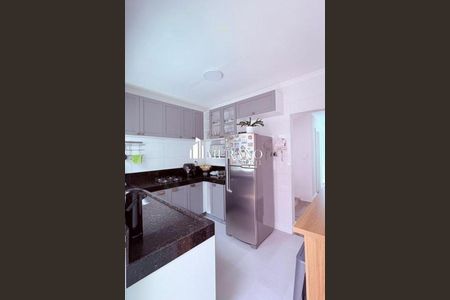 Casa à venda com 3 quartos, 180m² em Jardim Textil, São Paulo