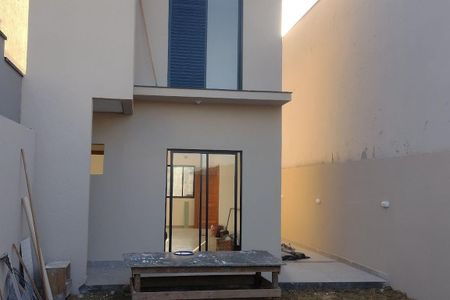 Casa à venda com 2 quartos, 73m² em Villas Do Jaguari, Santana de Parnaíba