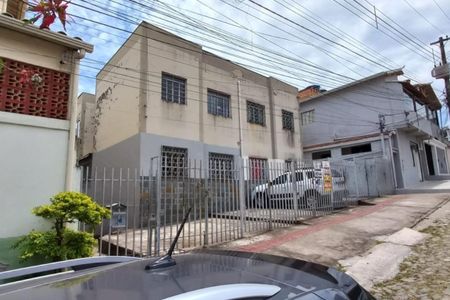 Apartamento à venda com 60m², 2 quartos e 1 vaga
