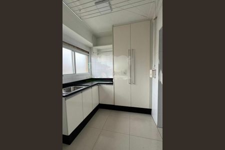 Apartamento à venda com 242m², 4 quartos e 4 vagas