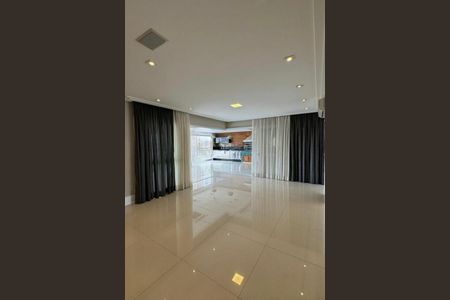 Apartamento à venda com 242m², 4 quartos e 4 vagas