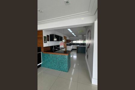 Apartamento à venda com 242m², 4 quartos e 4 vagas