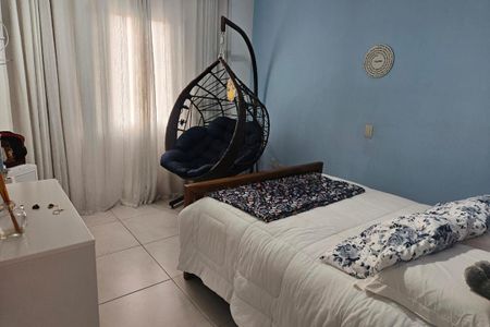 Casa à venda com 4 quartos, 249m² em Jardim Andrea Demarchi, São Bernardo do Campo