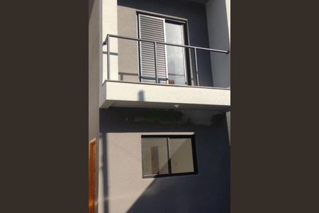 Casa à venda com 77m², 2 quartos e 2 vagas