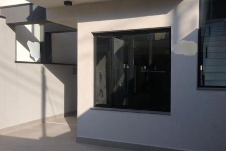 Casa à venda com 2 quartos, 77m² em Villas Do Jaguari, Santana de Parnaíba