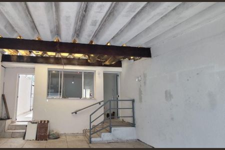 Casa à venda com 2 quartos, 150m² em Vila Gomes, São Paulo