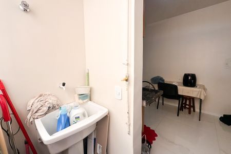 Apartamento à venda com 46m², 1 quarto e 1 vaga Apartamento à venda com 46m², 1 quarto e 1 vagaÁrea de Serviço