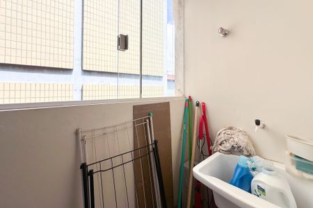 Apartamento à venda com 46m², 1 quarto e 1 vaga Apartamento à venda com 46m², 1 quarto e 1 vagaÁrea de Serviço