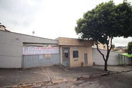 Apartamento para alugar com 50m², 2 quartos e 1 vagaFachada