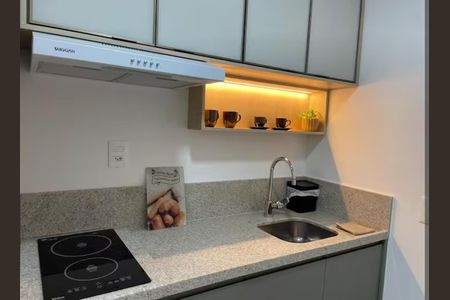 Cozinha de kitnet/studio à venda com 1 quarto, 24m² em Brooklin, São Paulo