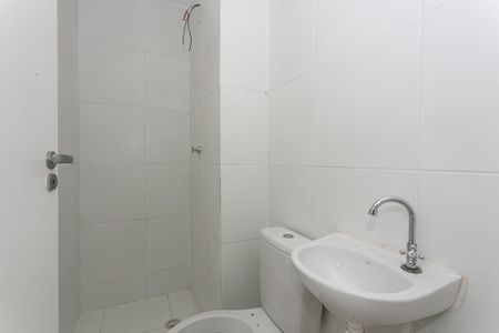 Apartamento para alugar com 43m², 2 quartos e sem vaga Apartamento para alugar com 43m², 2 quartos e sem vagaBanheiro