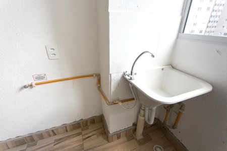 Apartamento para alugar com 43m², 2 quartos e sem vaga Apartamento para alugar com 43m², 2 quartos e sem vagaÁrea de Serviço