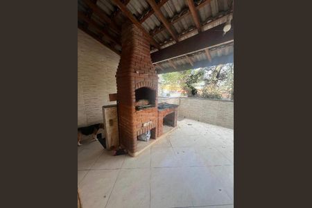 Casa à venda com 200m², 4 quartos e 2 vagas