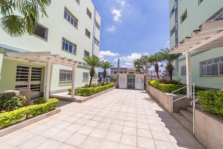 Apartamento para alugar com 72m², 2 quartos e 1 vagaÁrea comum