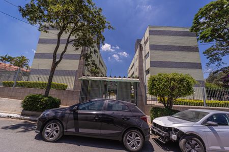 Apartamento para alugar com 72m², 2 quartos e 1 vagaFachada