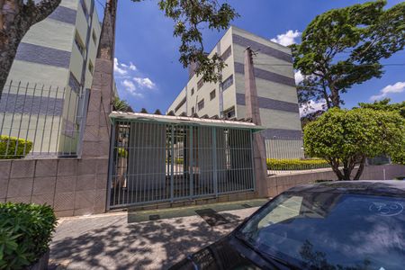 Apartamento para alugar com 72m², 2 quartos e 1 vagaFachada