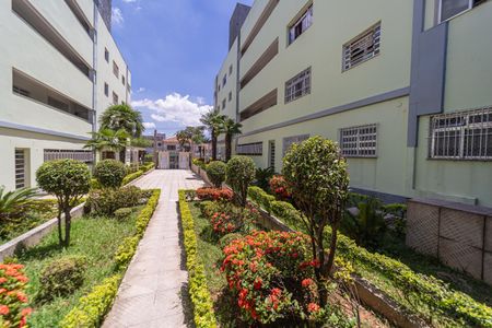 Apartamento para alugar com 72m², 2 quartos e 1 vagaÁrea comum