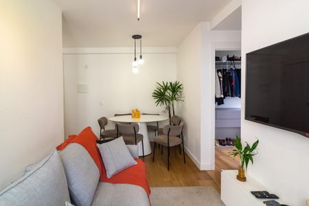 Sala de apartamento para alugar com 2 quartos, 41m² em Usina Piratininga, São Paulo