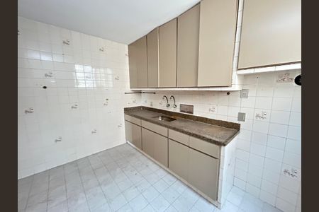 Casa à venda com 200m², 8 quartos e 2 vagasCozinha casa 2