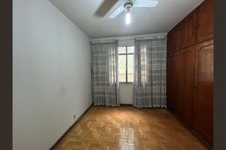 Casa à venda com 200m², 8 quartos e 2 vagasQuarto 2