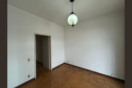 Casa à venda com 200m², 8 quartos e 2 vagasSala