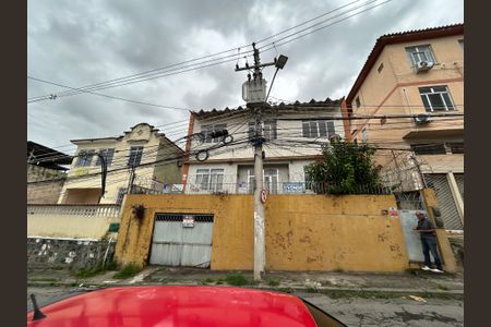 Casa à venda com 200m², 8 quartos e 2 vagasFachada + plaquinha