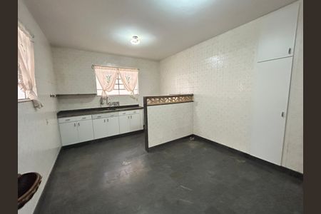 Casa à venda com 200m², 8 quartos e 2 vagasCozinha 2