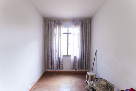 Casa à venda com 200m², 6 quartos e 2 vagas Casa à venda com 200m², 6 quartos e 2 vagasQuarto 6