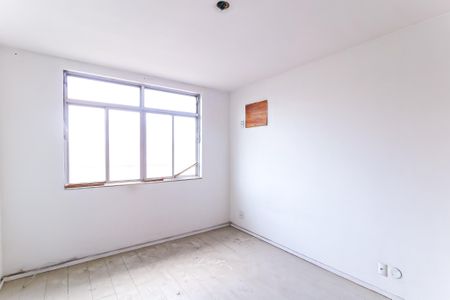 Casa à venda com 200m², 6 quartos e 2 vagas Casa à venda com 200m², 6 quartos e 2 vagasQuarto 2