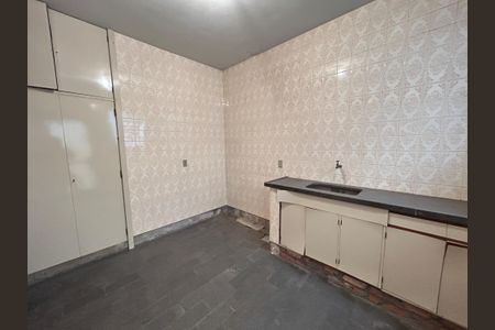 Casa à venda com 200m², 8 quartos e 2 vagasCozinha 1