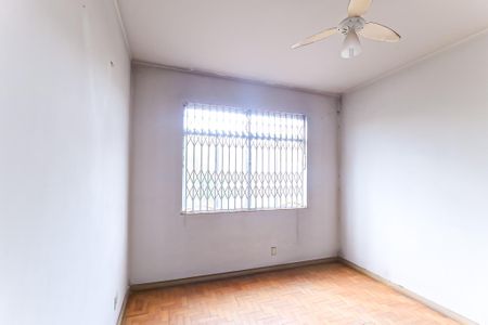 Casa à venda com 200m², 6 quartos e 2 vagas Casa à venda com 200m², 6 quartos e 2 vagasQuarto 4